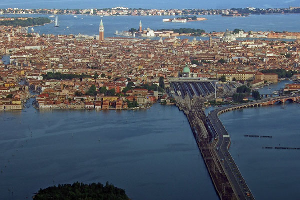 VENEZIA È CITTÀ METROPOLITANA