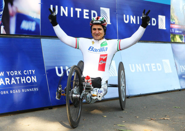 Alex Zanardi (ph. Giancarlo Colombo)