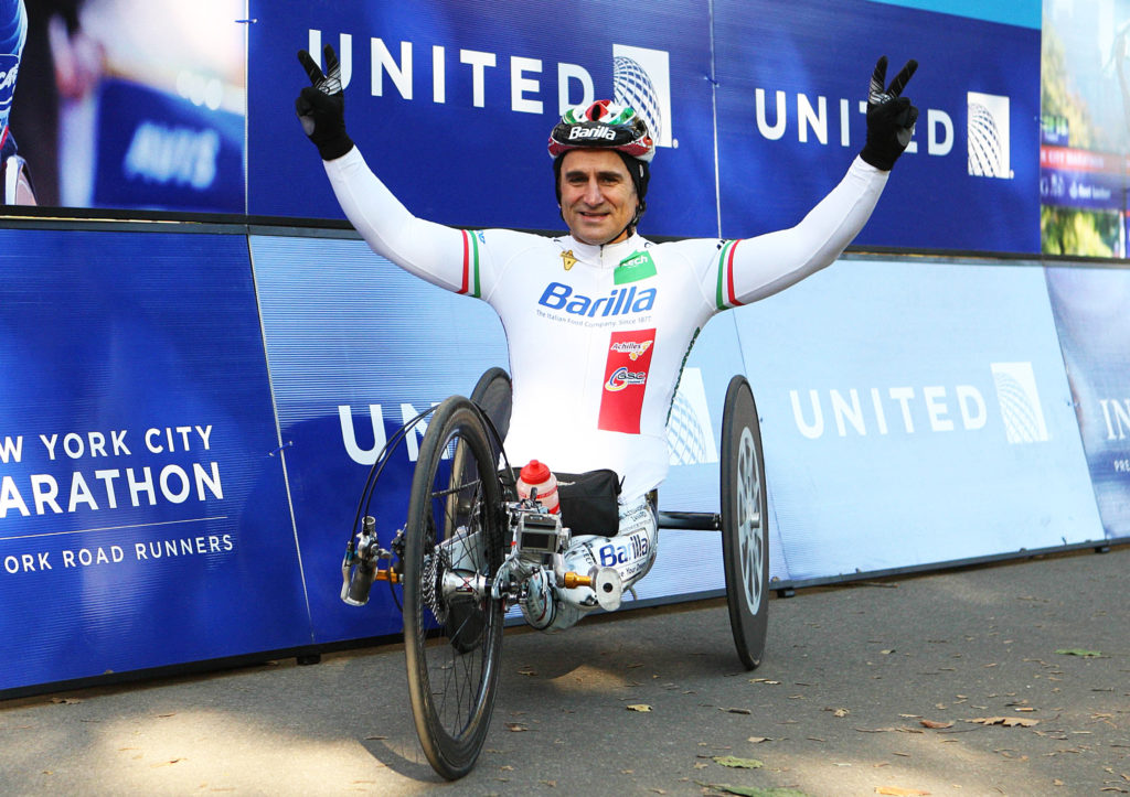 Alex Zanardi alla Maratona di New York - Foto di Giancarlo Colombo