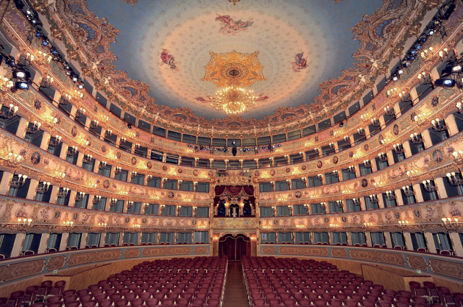 Veneziani alla Fenice con i coupon promozionali