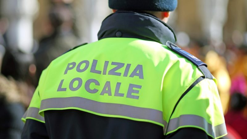 Offese ai vigili: Venezia fissa il tariffario per evitare il processo