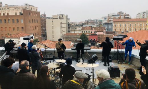 Beatles sul tetto del museo M9 a Mestre