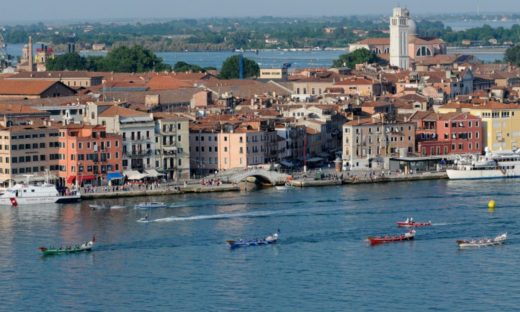 Venezia in festa: tutti pronti per il Palio.    La sfida delle Repubbliche marinare