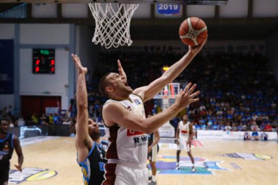 L’Umana Reyer in finale playoff di basket!