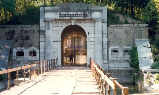 Sempre più Forti. La terraferma ricostruisce il suo campo trincerato