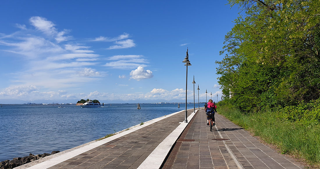 La via del mare: percorsi ciclabili nella natura