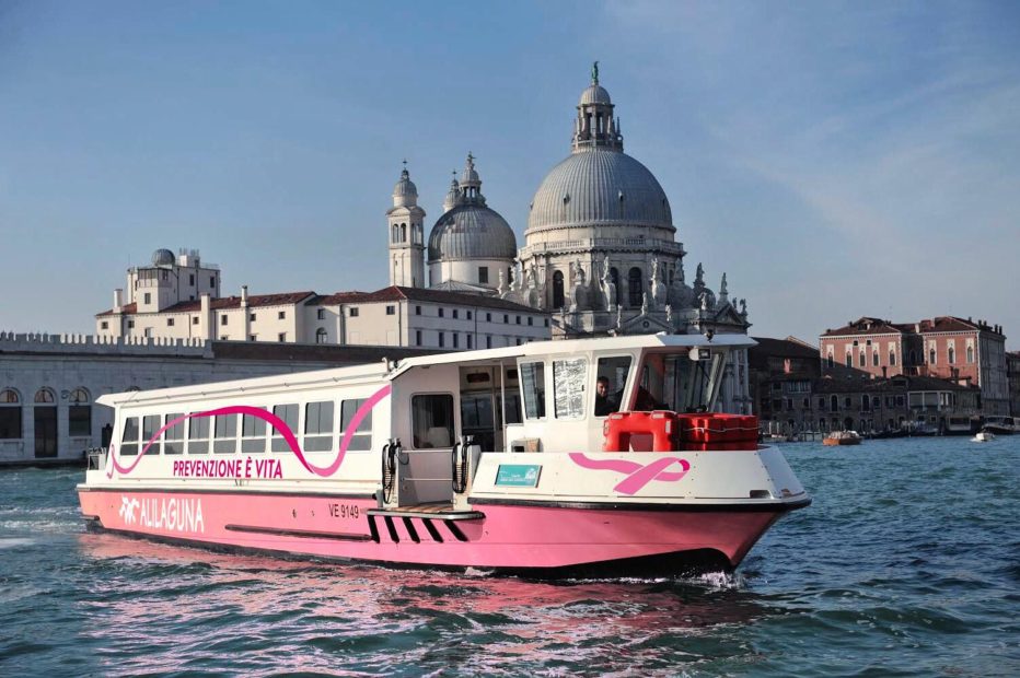 Prevenzione: a Venezia ritorna il "Vaporetto Rosa"