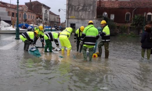 Tutti insieme per rialzarsi al più presto