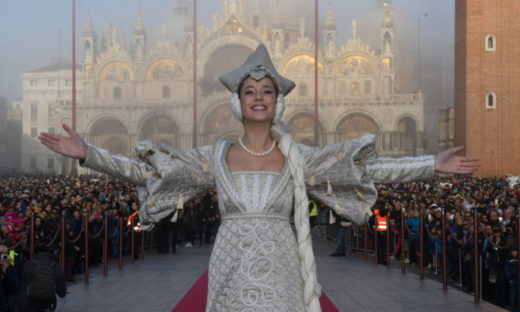 Carnevale di Venezia: Linda Pani pronta per il Volo dell'Angelo