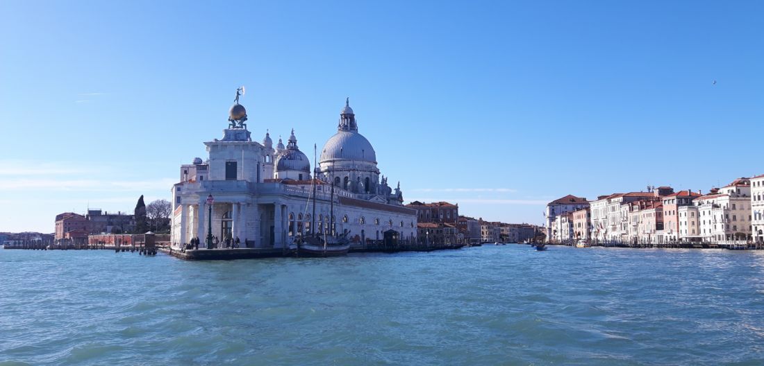 "Battiloro": l'unico rimasto è a Venezia. Qui nasce la foglia d'oro che ha un'anima