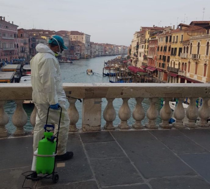 Igiene contro il coronavirus. Fuori e dentro casa