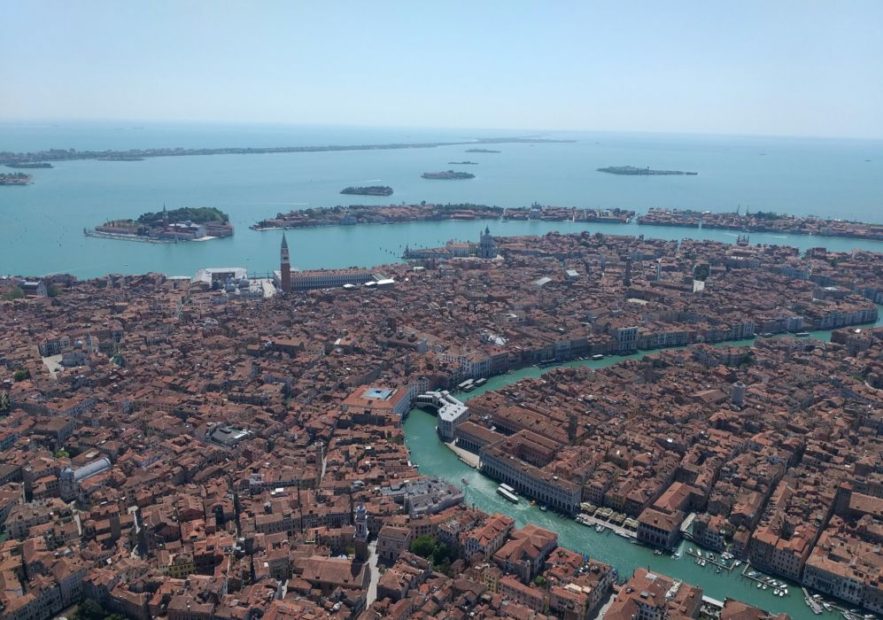 Residenzialità a Venezia: le case dei turisti agli studenti