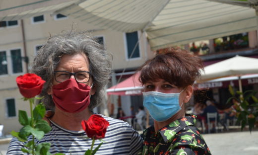 Tra fiori ed essenze Campo Santa Margherita ritrova la sua quotidianità