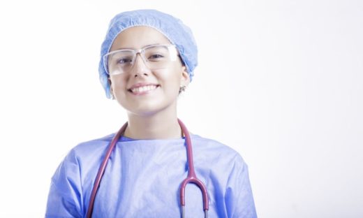 Giornata internazionale dell' infermiere: storie di uomini e donne in prima linea