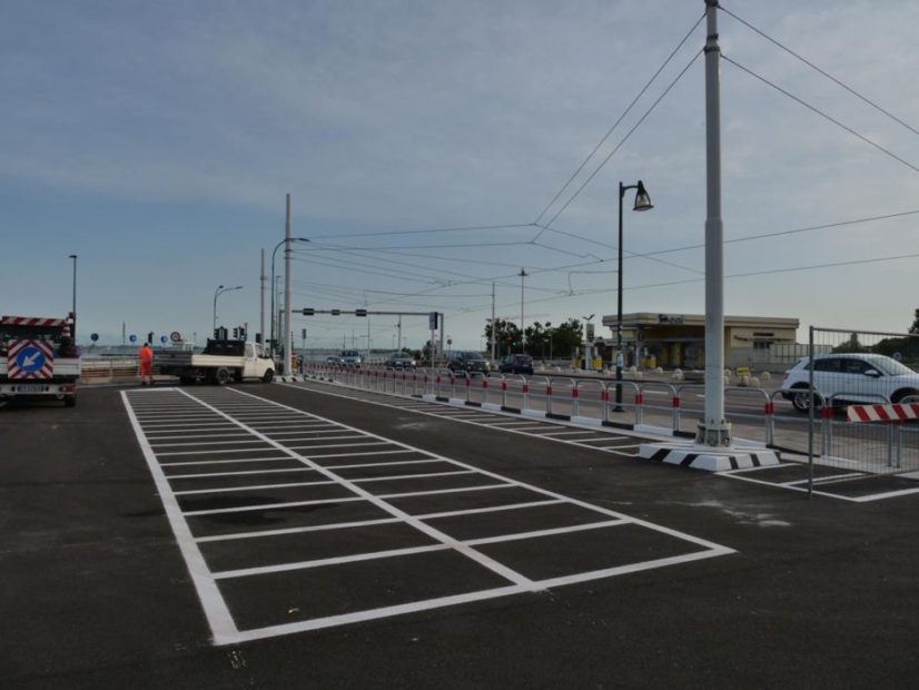 Moto e biciclette: a Piazzale Roma un nuovo parcheggio gratuito