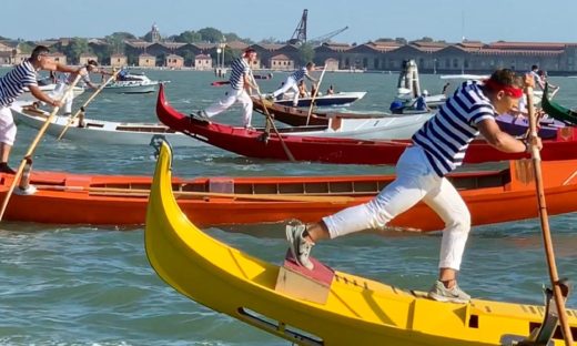 Vogada de la Rinascita: una domenica tra i remi e le note della Fenice