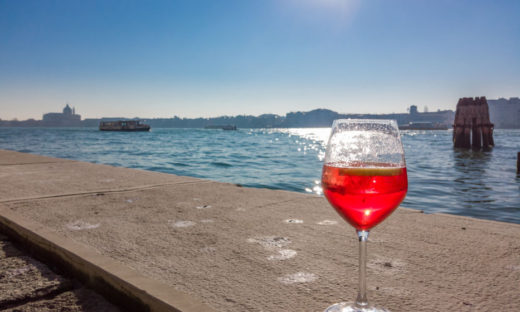 Venezia riparte...dall’aperitivo. Select investe in città: una nuova distilleria-museo