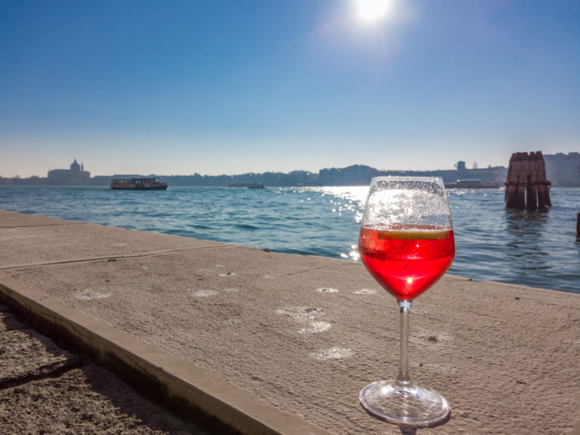 Venezia riparte...dall’aperitivo. Select investe in città: una nuova distilleria-museo