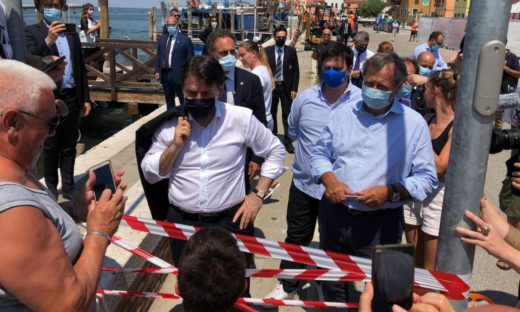 Conte e Brugnaro: visita nelle case a Pellestrina