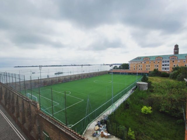 Il campo da calcio a Sant'Alvise