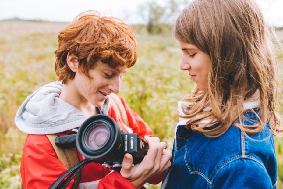 Cat (Emma Frison) e Dani (Francesco Petit-Bon), i giovani protagonisti del film