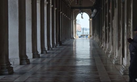 Mostra del Cinema di Venezia: la pre-apertura di Segre legata al lockdown