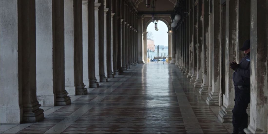 Mostra del Cinema di Venezia: la pre-apertura di Segre legata al lockdown
