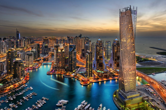 Dubai al tramonto