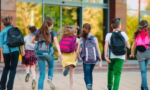 Scuola: niente mascherine per gli studenti al banco