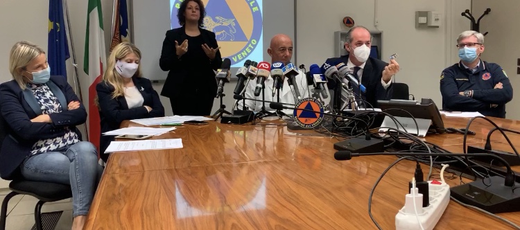Covid 19: nuovi tamponi in arrivo nelle scuole con l‘ultima ordinanza veneta