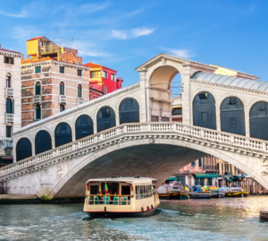 Venezia 2023: una svolta per il turismo. Hotellerie alle stelle