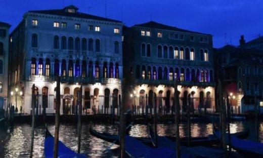 Venezia si illumina di blu per la campagna sulla polmonite “Pneumolight”