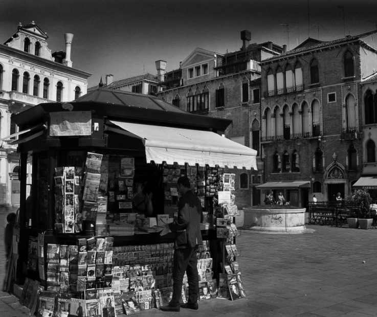 Edicole e tabaccherie diventano sentinelle del territorio