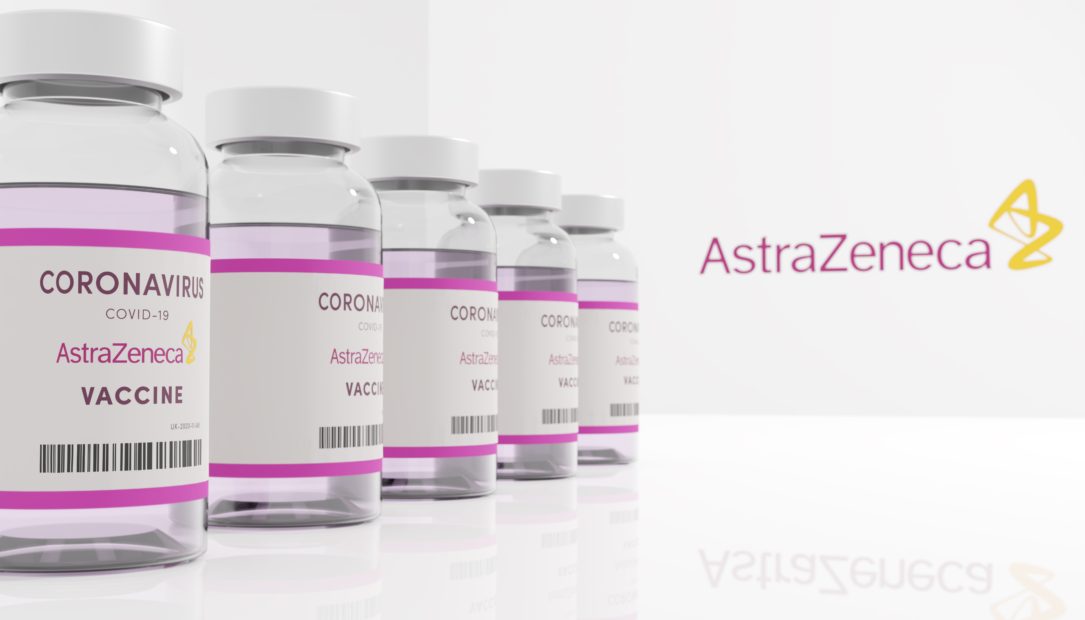 Mix di vaccini per gli Under 60 con prima dose AstraZeneca