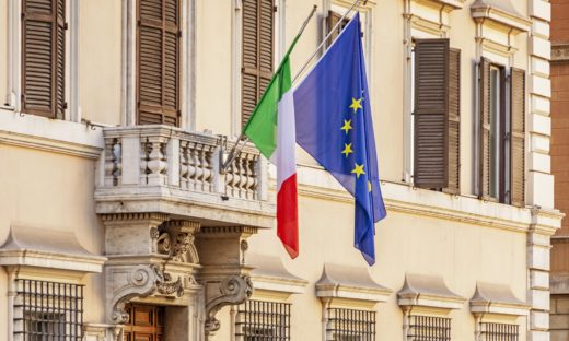 Covid, quarta ondata: primi segnali d’allarme in Italia. Il Governo si prepara