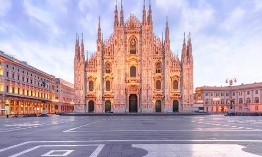 Milano dice stop al fumo. Niente sigarette all'aperto