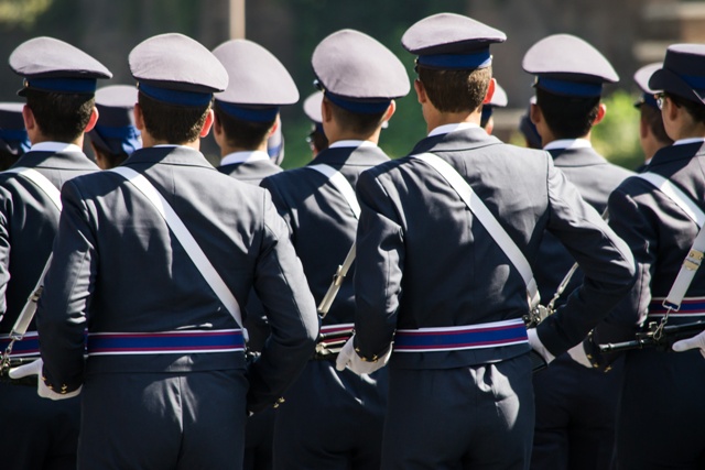 Concorsi. Bando per 448 giovani nelle Forze Armate.