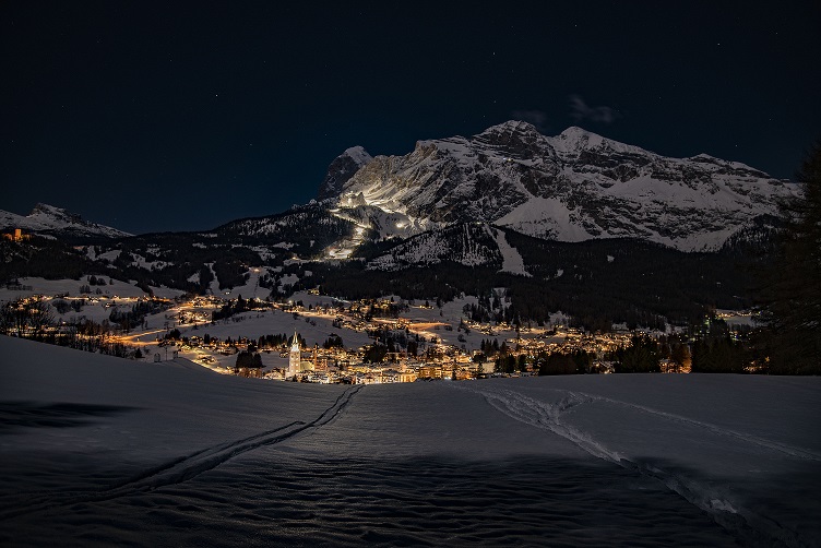 comprensorio-tofane-piste-illuminate-di-notte-foto-Carlotta-G-Volpini