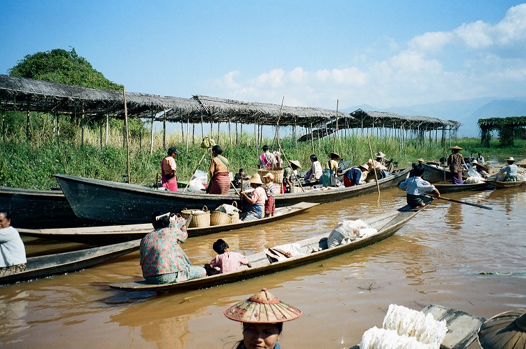 Lago Inle, mercato sull'acqua Birmania