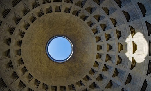 InsideOut: l’architettura di luce nel Pantheon di Roma