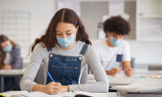 Riaprono le scuole: in classe 5,6 milioni di studenti