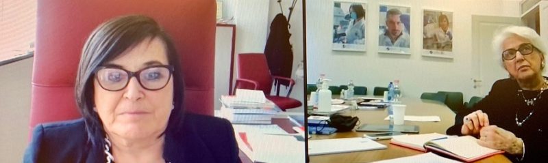 A sx, Maria Raffaella Caprioglio, presidente di Umana Spa; a dx Giustina Destro, responsabile della fondazione Marisa Bellisario