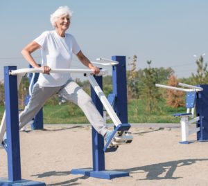 Vivere più a lungo non piace a tutti: la sorpresa arriva dai giovani
