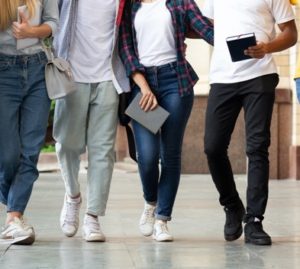 Scuola: la dispersione diminuisce, ma resta un problema