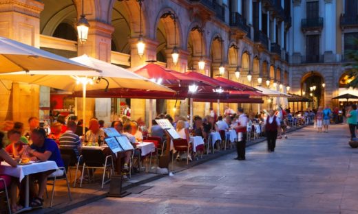 Covid, da oggi quasi tutta l'Italia passa in zona bianca