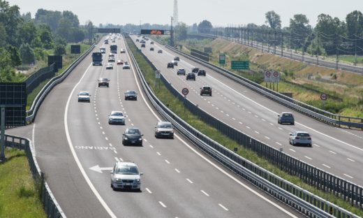 Milano: autostrade con ricarica a induzione. E' già futuro