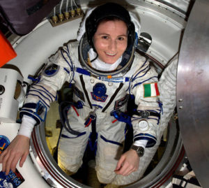 Spazio, Samantha Cristoforetti prima donna europea a prendere il comando della Stazione spaziale internazionale