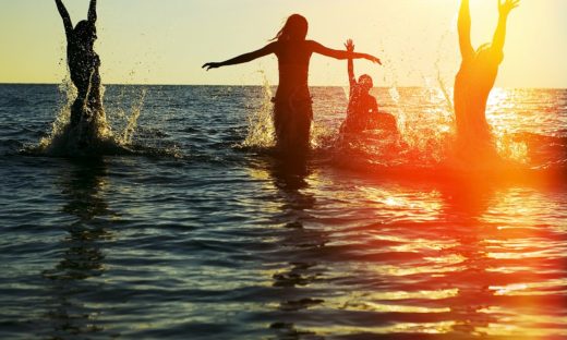 Veneto: estate giovane. Vaccini ai ragazzi e agli addetti del turismo?