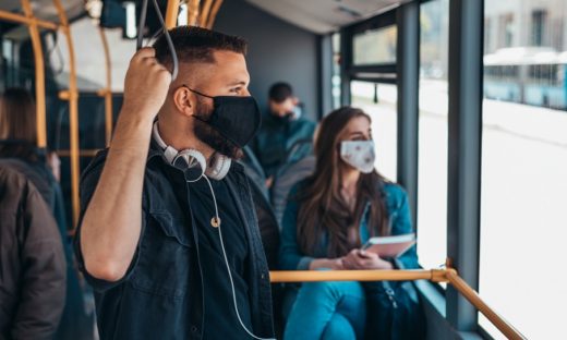 Obbligo mascherine su bus e treni: addio dal 1 ottobre?