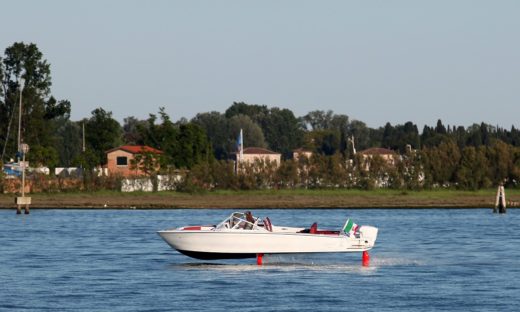 Al Salone Nautico di Venezia una barca con le ali